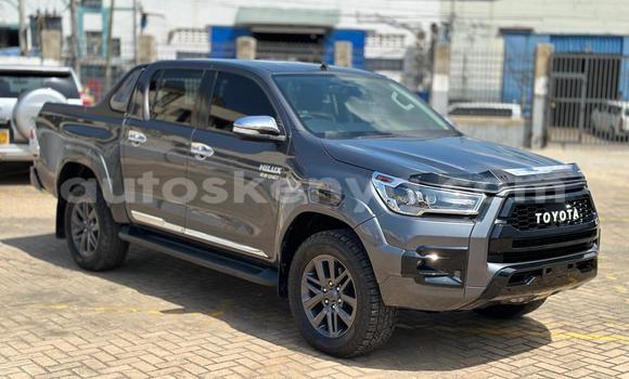 Nunua Imported Toyota Hiluxe Revo Nyingine Gari ndani ya Mombasa nchini Kenya ya Pwani
