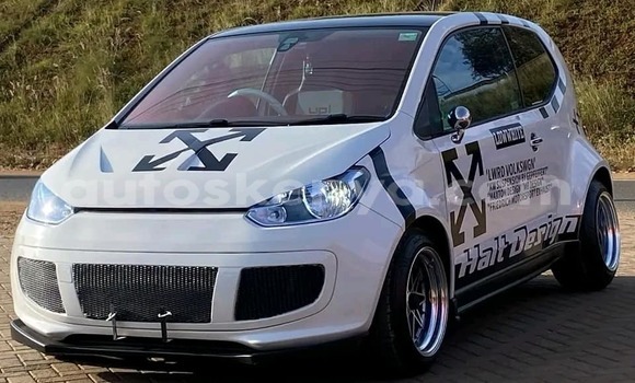Nunua Ilio tumika Volkswagen up! Nyeupe Gari ndani ya Busia nchini West Kenya Nunua Ilio tumika Volkswagen up! Nyeupe Gari ndani ya Busia nchini West Kenya
