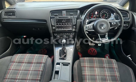 Nunua Ilio tumika Volkswagen Golf Nyeusi Gari ndani ya Busia nchini West Kenya Nunua Ilio tumika Volkswagen Golf Nyeusi Gari ndani ya Busia nchini West Kenya