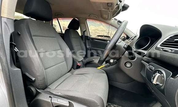 Nunua Ilio tumika Volkswagen Golf Nyingine Gari ndani ya Chuka nchini Mashariki ya Kenya Nunua Ilio tumika Volkswagen Golf Nyingine Gari ndani ya Chuka nchini Mashariki ya Kenya