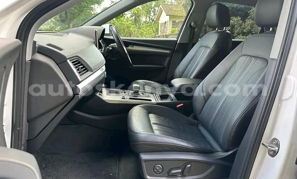 Nunua Ilio tumika Audi Q5 Nyeupe Gari ndani ya Busia nchini West Kenya Nunua Ilio tumika Audi Q5 Nyeupe Gari ndani ya Busia nchini West Kenya