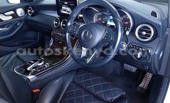 Nunua Ilio tumika Mercedes‒Benz C–Class Nyeupe Gari ndani ya Busia nchini West Kenya Nunua Ilio tumika Mercedes‒Benz C–Class Nyeupe Gari ndani ya Busia nchini West Kenya