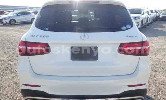 Nunua Ilio tumika Mercedes‒Benz C–Class Nyeupe Gari ndani ya Busia nchini West Kenya Nunua Ilio tumika Mercedes‒Benz C–Class Nyeupe Gari ndani ya Busia nchini West Kenya