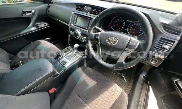 Nunua Ilio tumika Toyota Mark X Nyeusi Gari ndani ya Bomet nchini Bonde la Ufafanuzi Nunua Ilio tumika Toyota Mark X Nyeusi Gari ndani ya Bomet nchini Bonde la Ufafanuzi