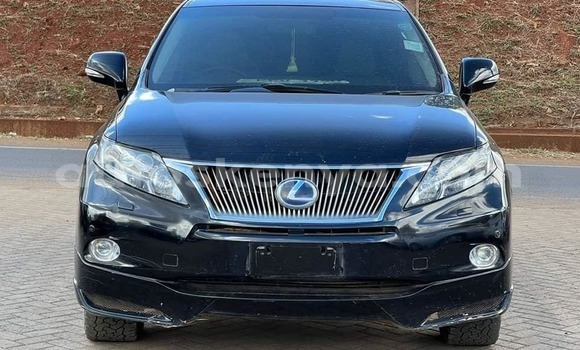 Nunua Ilio tumika Lexus RX Nyeusi Gari ndani ya Bute nchini Kaskazini Mashariki mwa Kenya