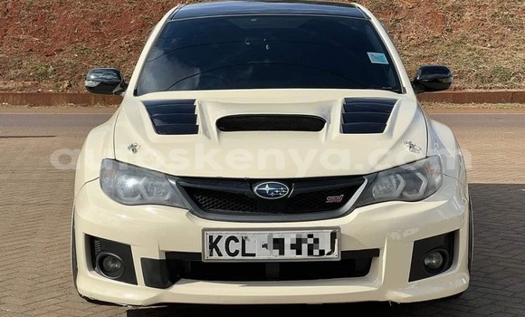 Nunua Ilio tumika Subaru Impreza Nyeupe Gari ndani ya Bura nchini Kaskazini Mashariki mwa Kenya Nunua Ilio tumika Subaru Impreza Nyeupe Gari ndani ya Bura nchini Kaskazini Mashariki mwa Kenya