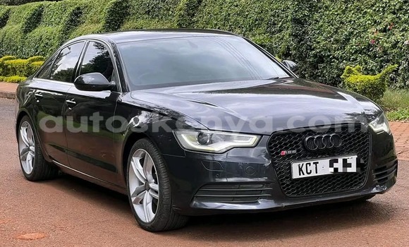 Nunua Ilio tumika Audi A6 Nyeusi Gari ndani ya Bungoma nchini West Kenya