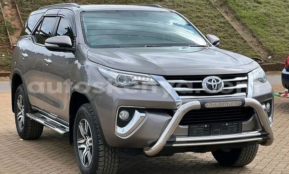 Nunua Ilio tumika Toyota Fortuner Nyingine Gari ndani ya Bura nchini Kaskazini Mashariki mwa Kenya Nunua Ilio tumika Toyota Fortuner Nyingine Gari ndani ya Bura nchini Kaskazini Mashariki mwa Kenya