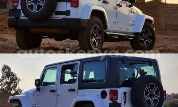 Nunua Ilio tumika Jeep Wrangler Nyeupe Gari ndani ya Bomet nchini Bonde la Ufafanuzi Nunua Ilio tumika Jeep Wrangler Nyeupe Gari ndani ya Bomet nchini Bonde la Ufafanuzi