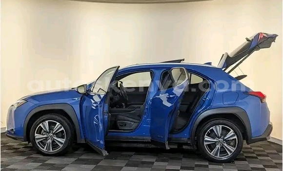 Nunua Ilio tumika Lexus UX Bluu Gari ndani ya Nairobi nchini Nairobi Nunua Ilio tumika Lexus UX Bluu Gari ndani ya Nairobi nchini Nairobi