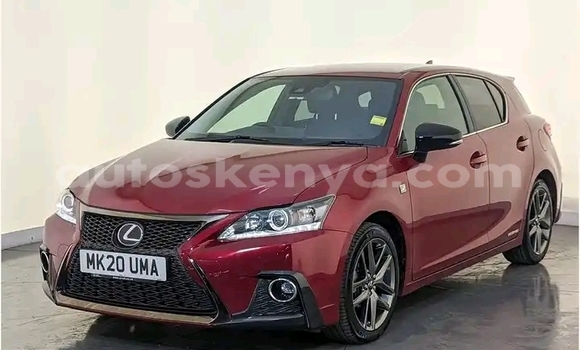 Oofamaa Lexus CT Red Makiinaa iti Nairobi keessatti Nairobi keessatti