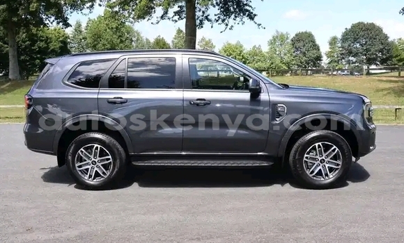 Oofamaa Ford Everest Silver Makiinaa iti Nairobi keessatti Nairobi keessatti Oofamaa Ford Everest Silver Makiinaa iti Nairobi keessatti Nairobi keessatti