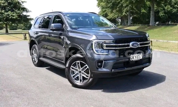 Oofamaa Ford Everest Silver Makiinaa iti Nairobi keessatti Nairobi keessatti Oofamaa Ford Everest Silver Makiinaa iti Nairobi keessatti Nairobi keessatti