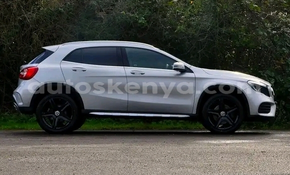 Buy Used Mercedes‒Benz GLA-klasse Silver Car in Nairobi in Nairobi Buy Used Mercedes‒Benz GLA-klasse Silver Car in Nairobi in Nairobi