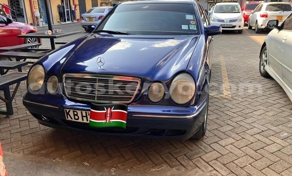 Nunua Ilio tumika Mercedes-Benz E200 Nyingine Gari ndani ya Nairobi nchini Nairobi