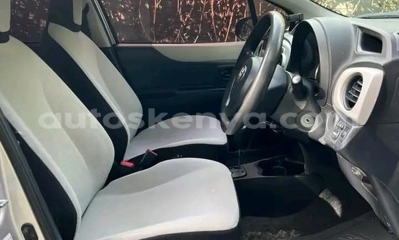 Nunua Ilio tumika Toyota Vitz Nyingine Gari ndani ya Nairobi nchini Nairobi