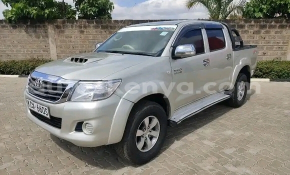 Buy Used Toyota Hilux Beige Car in Nairobi in Nairobi Buy Used Toyota Hilux Beige Car in Nairobi in Nairobi