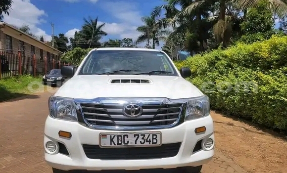 Buy Used Toyota Hilux White Car in Nairobi in Nairobi Buy Used Toyota Hilux White Car in Nairobi in Nairobi