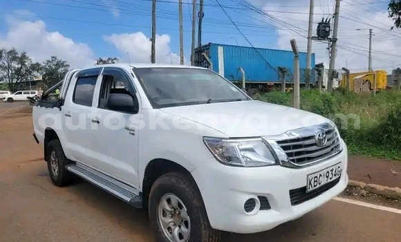 Buy Used Toyota Hilux White Car in Nairobi in Nairobi Buy Used Toyota Hilux White Car in Nairobi in Nairobi