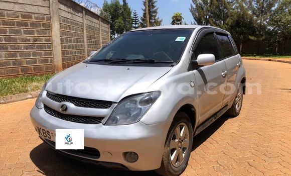 Oofamaa Toyota IST Other Makiinaa iti Bura keessatti Northeast Kenya keessatti