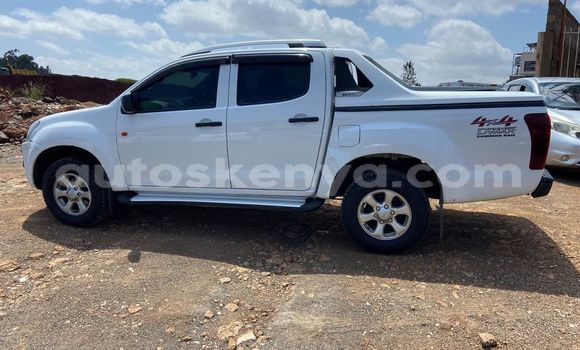 Buy Used Isuzu D–MAX White Car in Gatanga in Nairobi Buy Used Isuzu D–MAX White Car in Gatanga in Nairobi