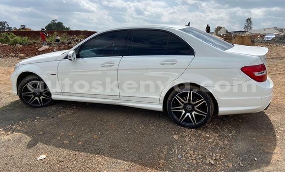Buy Used Mercedes-Benz C-Classe White Car in Busia in West Kenya Buy Used Mercedes-Benz C-Classe White Car in Busia in West Kenya