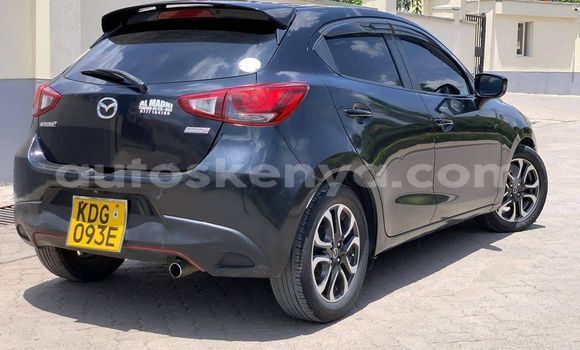 Oofamaa Mazda Demio Black Makiinaa iti Busia keessatti West Kenya keessatti Oofamaa Mazda Demio Black Makiinaa iti Busia keessatti West Kenya keessatti