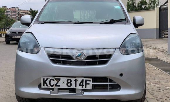 Nunua Ilio tumika Daihatsu Mira Nyingine Gari ndani ya Bura nchini Kaskazini Mashariki mwa Kenya