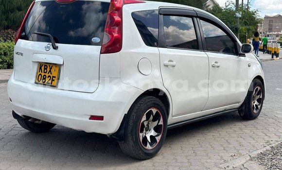 Oofamaa Nissan Note White Makiinaa iti Bungoma keessatti West Kenya keessatti Oofamaa Nissan Note White Makiinaa iti Bungoma keessatti West Kenya keessatti