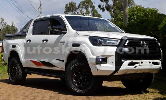 Nunua Ilio tumika Toyota Hilux Nyeupe Gari ndani ya Nairobi nchini Nairobi Nunua Ilio tumika Toyota Hilux Nyeupe Gari ndani ya Nairobi nchini Nairobi