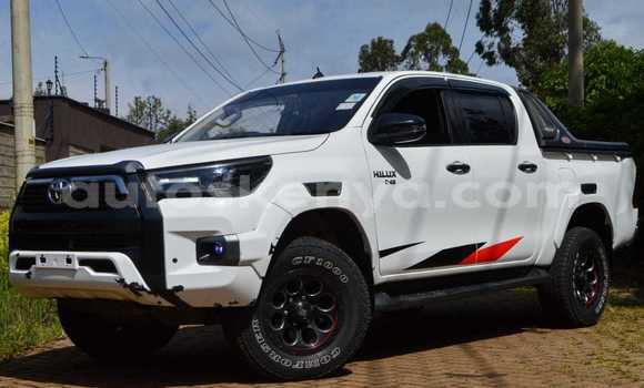 Nunua Ilio tumika Toyota Hilux Nyeupe Gari ndani ya Nairobi nchini Nairobi Nunua Ilio tumika Toyota Hilux Nyeupe Gari ndani ya Nairobi nchini Nairobi