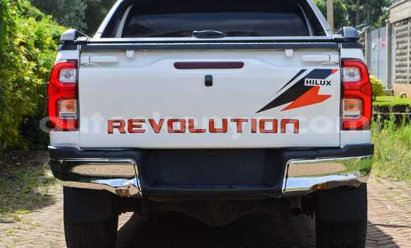 Nunua Ilio tumika Toyota Hilux Nyeupe Gari ndani ya Nairobi nchini Nairobi Nunua Ilio tumika Toyota Hilux Nyeupe Gari ndani ya Nairobi nchini Nairobi