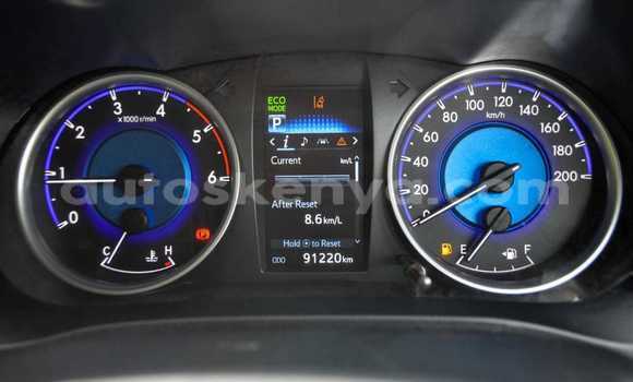 Nunua Ilio tumika Toyota Hilux Nyeupe Gari ndani ya Nairobi nchini Nairobi Nunua Ilio tumika Toyota Hilux Nyeupe Gari ndani ya Nairobi nchini Nairobi