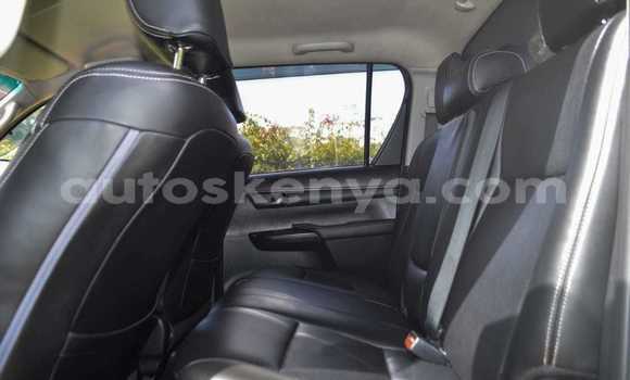 Nunua Ilio tumika Toyota Hilux Nyeupe Gari ndani ya Nairobi nchini Nairobi Nunua Ilio tumika Toyota Hilux Nyeupe Gari ndani ya Nairobi nchini Nairobi