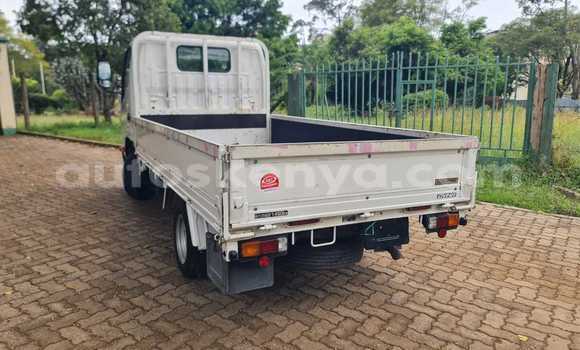 Buy Used Toyota Dyna White Truck in Busia in West Kenya Buy Used Toyota Dyna White Truck in Busia in West Kenya