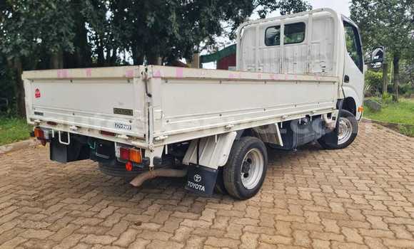 Buy Used Toyota Dyna White Truck in Busia in West Kenya Buy Used Toyota Dyna White Truck in Busia in West Kenya