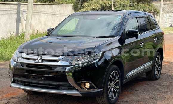 Oofamaa Toyota Highlander Other Makiinaa iti Bura keessatti Northeast Kenya keessatti