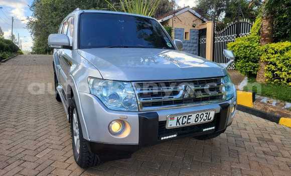 Nunua Ilio tumika Mitsubishi Pajero Nyingine Gari ndani ya Bura nchini Kaskazini Mashariki mwa Kenya