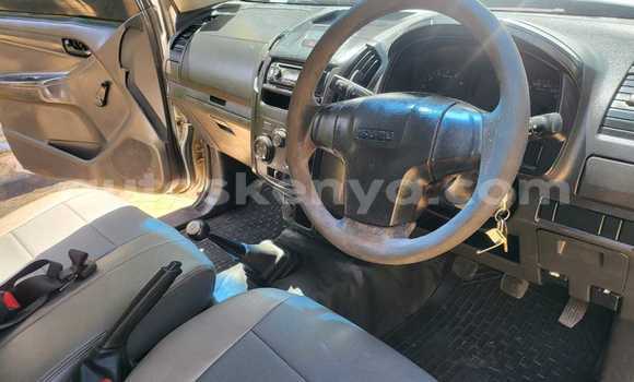 Buy Used Isuzu D–MAX Other Car in Bura in Northeast Kenya Buy Used Isuzu D–MAX Other Car in Bura in Northeast Kenya