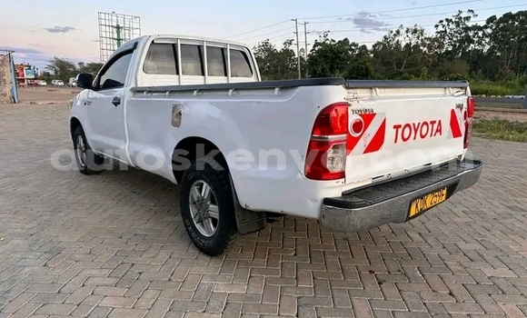 Buy Used Toyota Hilux White Car in Nairobi in Nairobi Buy Used Toyota Hilux White Car in Nairobi in Nairobi