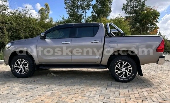 Oofamaa Toyota Hilux Other Makiinaa iti Nairobi keessatti Nairobi keessatti Oofamaa Toyota Hilux Other Makiinaa iti Nairobi keessatti Nairobi keessatti
