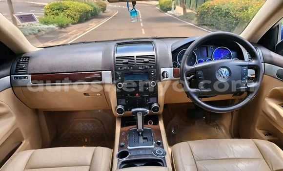 Oofamaa Volkswagen Touareg Blue Makiinaa iti Nairobi keessatti Nairobi keessatti Oofamaa Volkswagen Touareg Blue Makiinaa iti Nairobi keessatti Nairobi keessatti