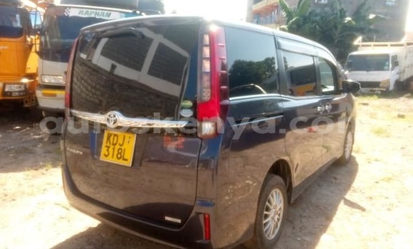 Oofamaa Acura CSX Other Makiinaa iti Bomet keessatti Rift Valley keessatti