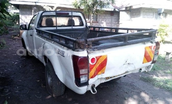 Oofamaa Isuzu D–MAX Other Makiinaa iti Chuka keessatti East Kenya keessatti Oofamaa Isuzu D–MAX Other Makiinaa iti Chuka keessatti East Kenya keessatti