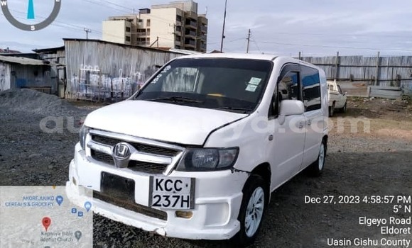 Oofamaa Honda Mobilio Spike Other Makiinaa iti Bungoma keessatti West Kenya keessatti Oofamaa Honda Mobilio Spike Other Makiinaa iti Bungoma keessatti West Kenya keessatti