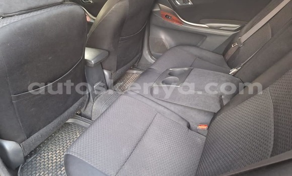 Oofamaa Toyota Premio Other Makiinaa iti Busia keessatti West Kenya keessatti Oofamaa Toyota Premio Other Makiinaa iti Busia keessatti West Kenya keessatti