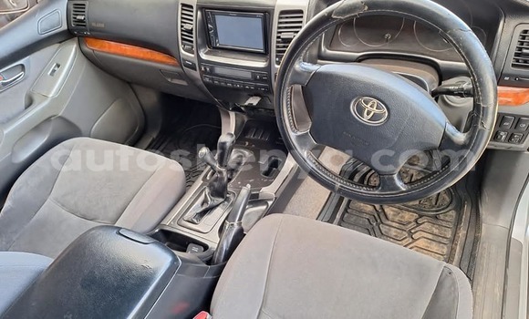 Oofamaa Toyota Land Cruiser Prado Other Makiinaa iti Nairobi keessatti Nairobi keessatti Oofamaa Toyota Land Cruiser Prado Other Makiinaa iti Nairobi keessatti Nairobi keessatti