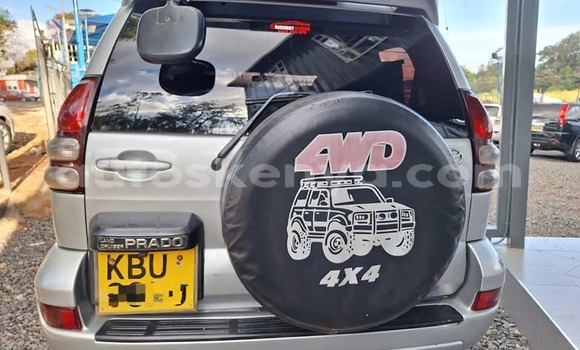 Oofamaa Toyota Land Cruiser Prado Other Makiinaa iti Nairobi keessatti Nairobi keessatti Oofamaa Toyota Land Cruiser Prado Other Makiinaa iti Nairobi keessatti Nairobi keessatti
