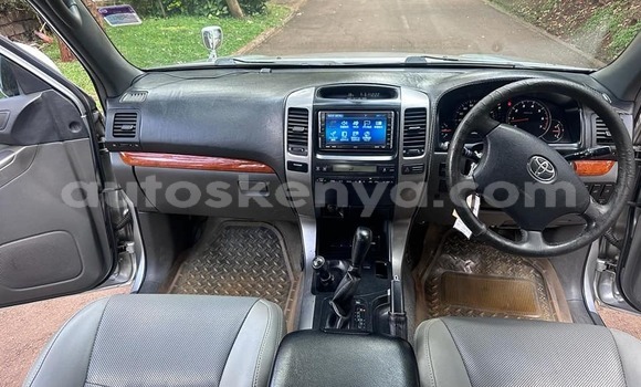 Oofamaa Toyota Land Cruiser Prado Other Makiinaa iti Nairobi keessatti Nairobi keessatti Oofamaa Toyota Land Cruiser Prado Other Makiinaa iti Nairobi keessatti Nairobi keessatti