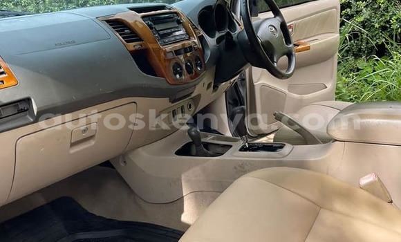 Oofamaa Toyota Hilux Other Makiinaa iti Busia keessatti West Kenya keessatti Oofamaa Toyota Hilux Other Makiinaa iti Busia keessatti West Kenya keessatti